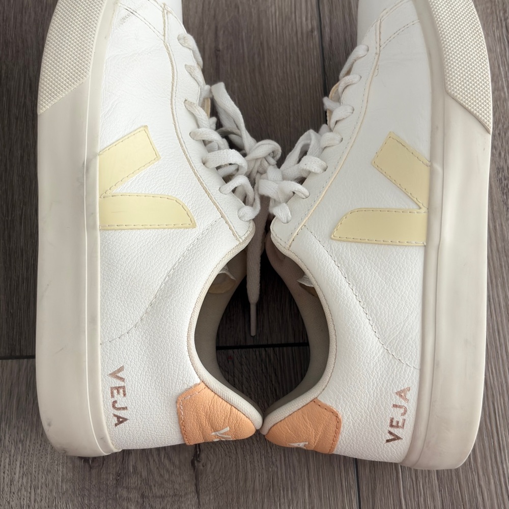 Veja Women's White Sneakers with Yellow V Logo and Peach Heel Tab - Picture 4 of 10